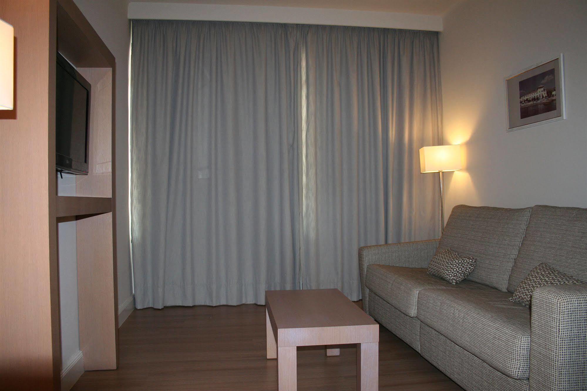 Hoposa Uyal 4 Sup Hotel 4*